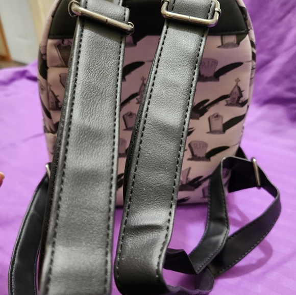 DISNEY NBC NIGHTMARE BEFORE CHRISTMAS LOUNGEFLY MINI BACKPACK EUC - Picture 6 of 9